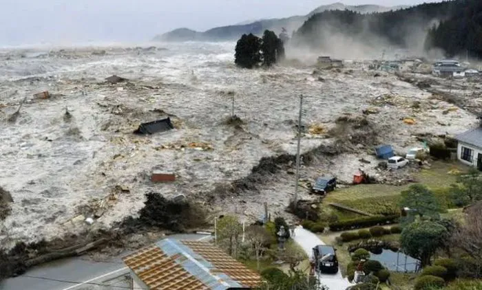 Potente terremoto de 6.9° sacude a Japón: emiten alerta de tsunami